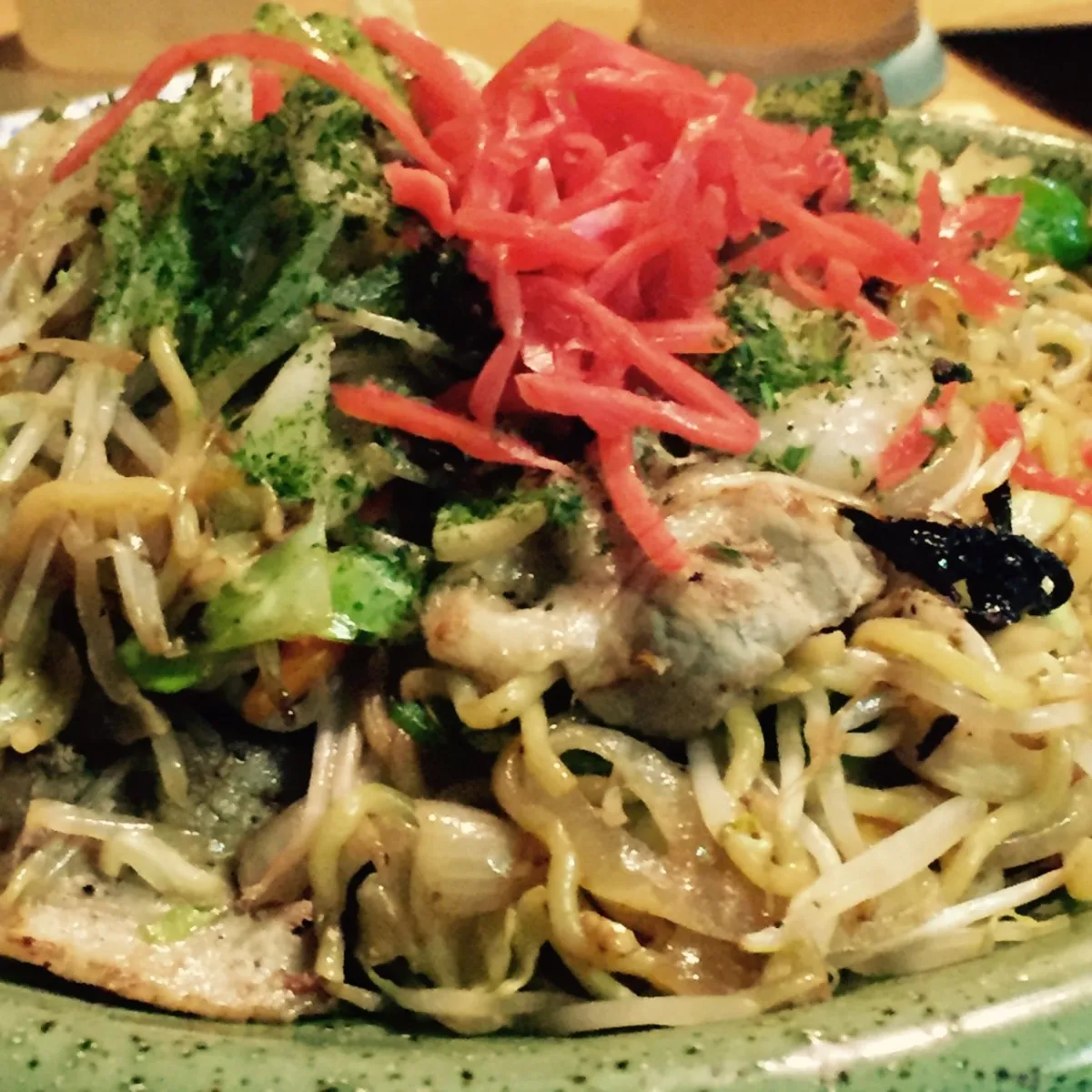 〆の定番、鉄板焼きそば
